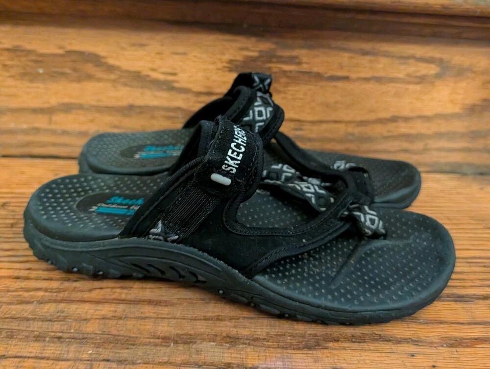 Skechers Women's Reggae Trailway Sandals Black Size 7